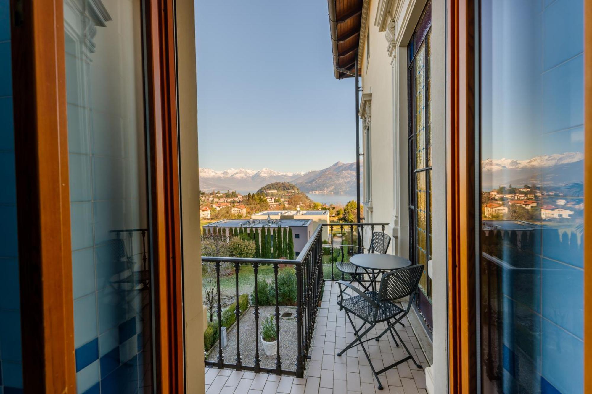 Regal Villa With Como Lake View And Free Parking Белладжо Екстер'єр фото