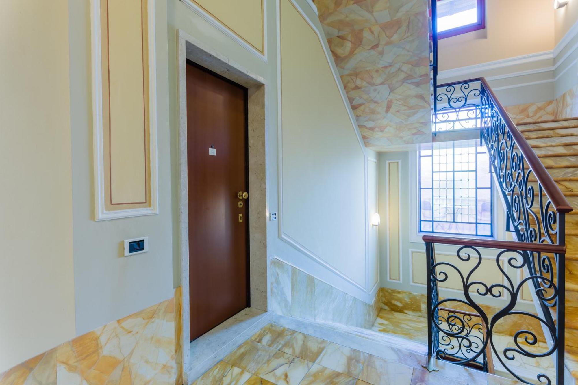 Regal Villa With Como Lake View And Free Parking Белладжо Екстер'єр фото