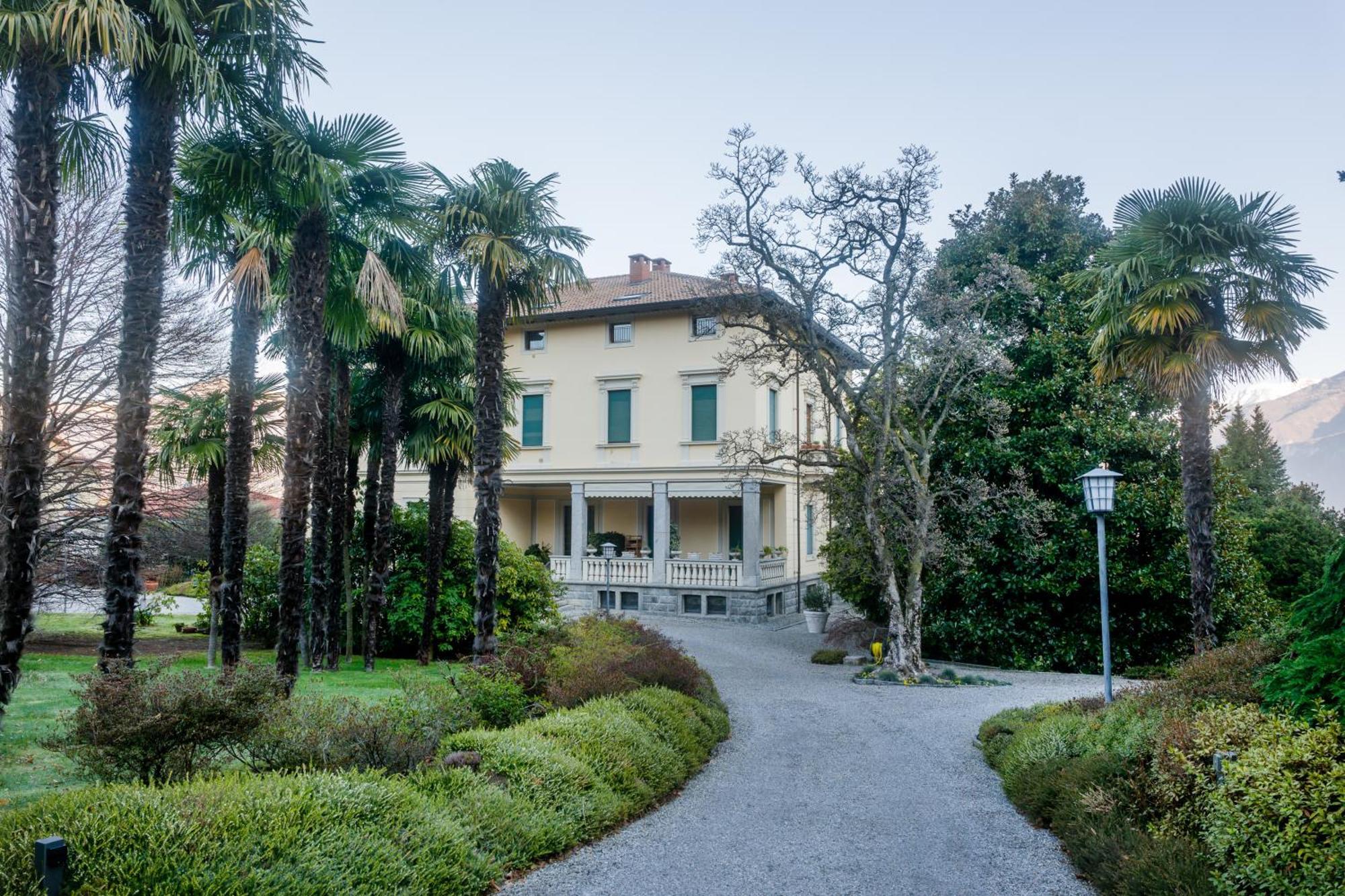 Regal Villa With Como Lake View And Free Parking Белладжо Екстер'єр фото
